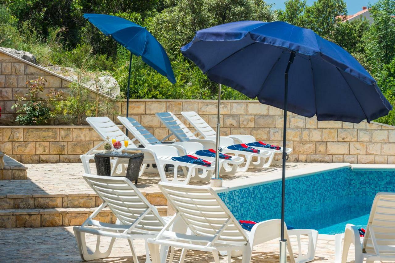 Apartments Villa Elena 3 챠브타트 외부 사진